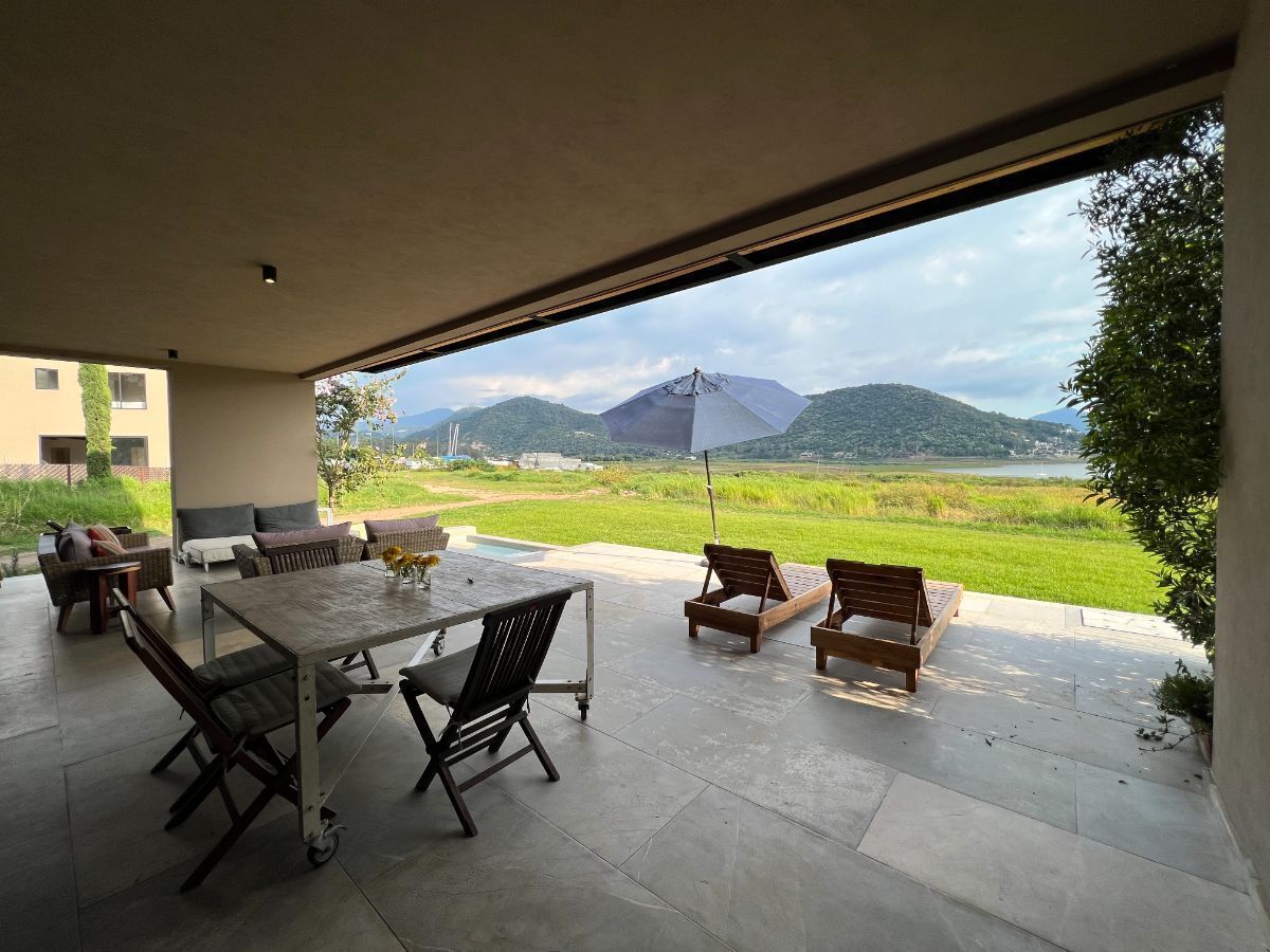Casa Frente A La Pradera