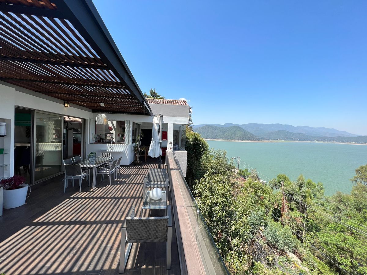 Casa la Bolita Valle de Bravo