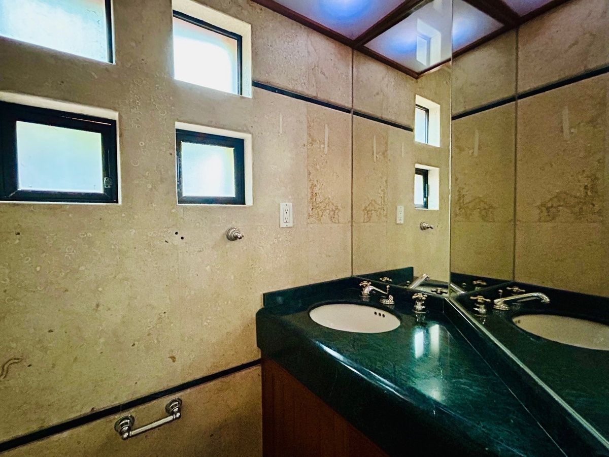 Casa Sola en Venta en Parte Baja de San Jerónimo