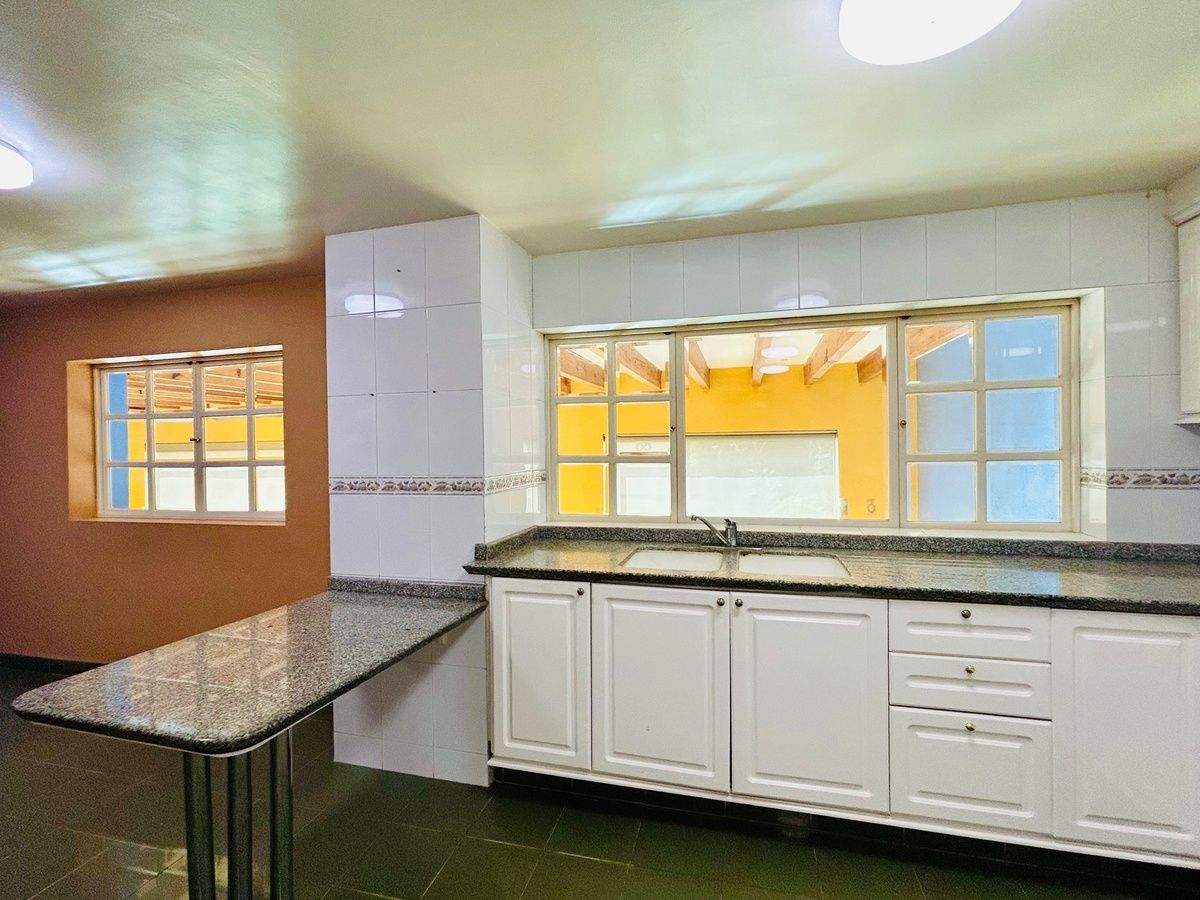 Casa Sola en Venta en Parte Baja de San Jerónimo