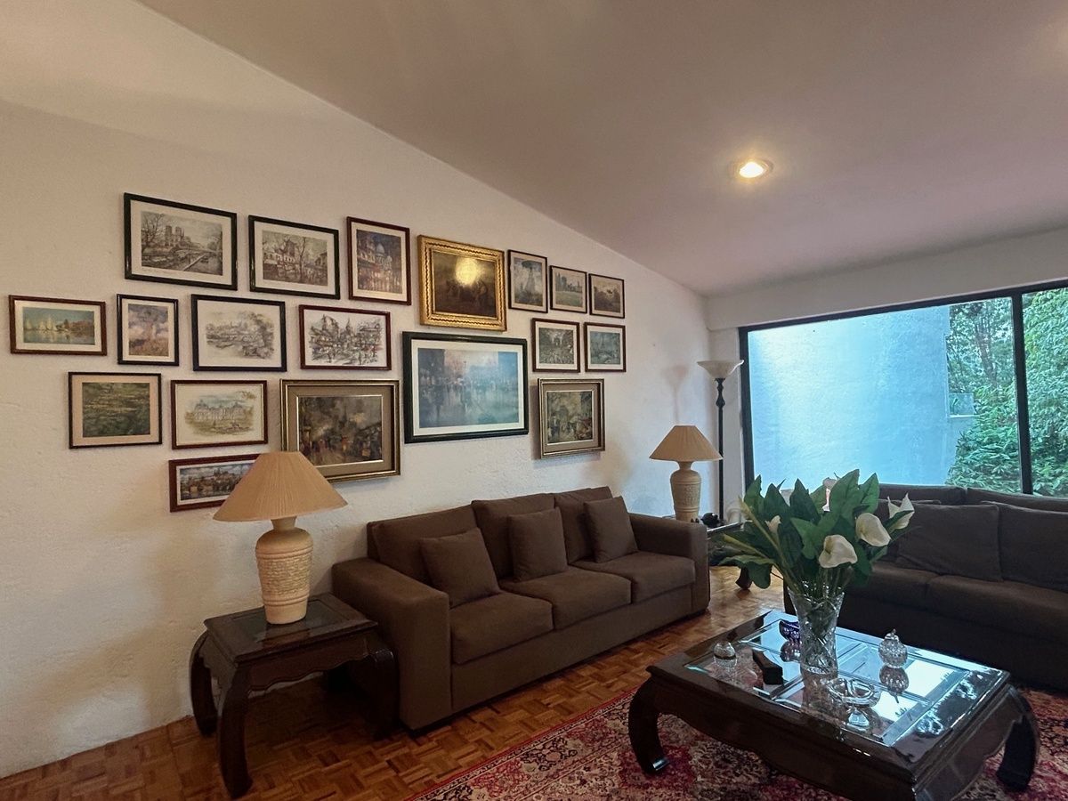 casa muy iluminada en cerrada con vigilancia en venta en parques de la herradura