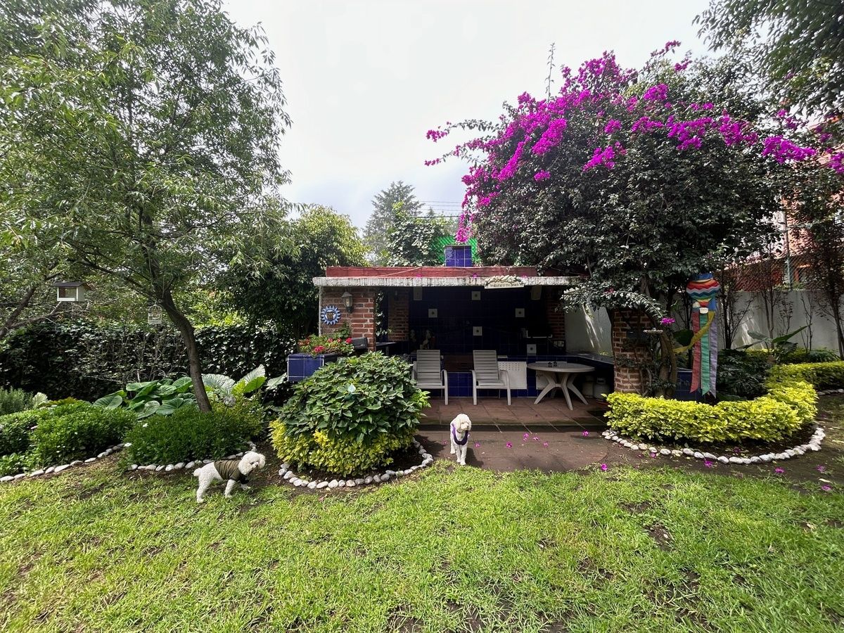 casa muy iluminada en cerrada con vigilancia en venta en parques de la herradura