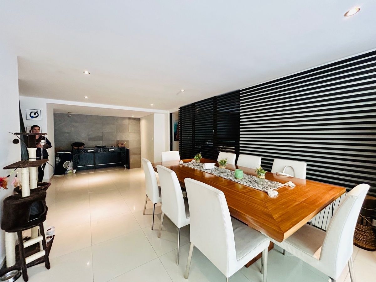 departamento en venta de 2 pisos con terraza en interlomas