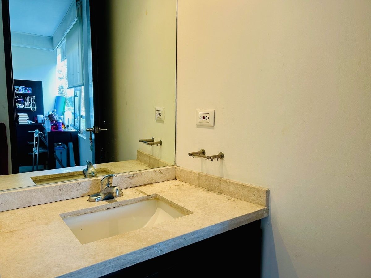 departamento en venta de 2 pisos con terraza en interlomas