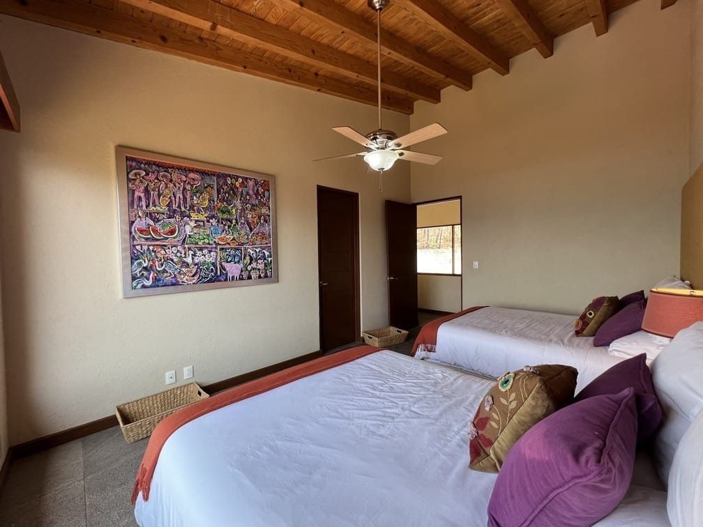 espectacular casa en venta  o renta en el santuario, valle de bravo