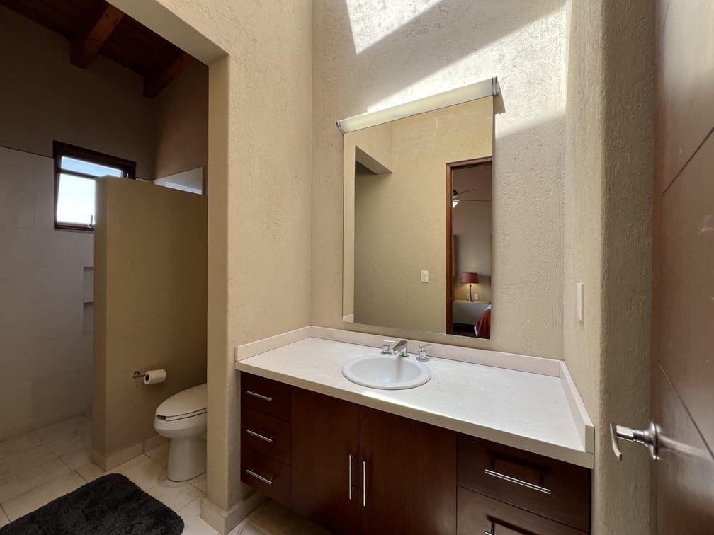 espectacular casa en venta  o renta en el santuario, valle de bravo