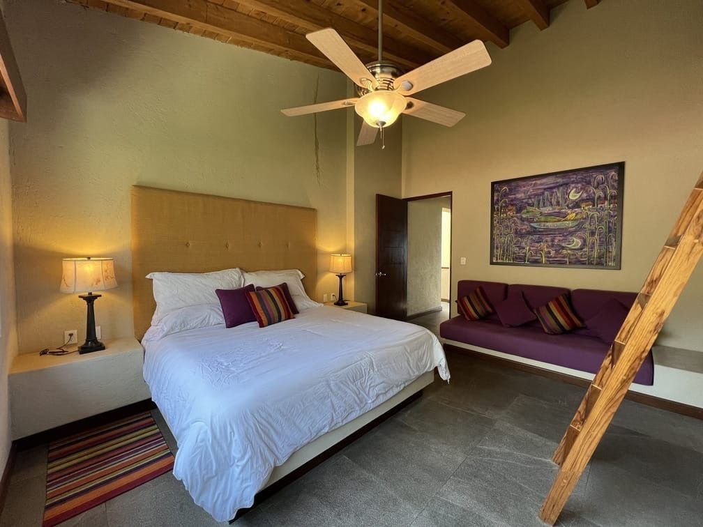 espectacular casa en venta  o renta en el santuario, valle de bravo