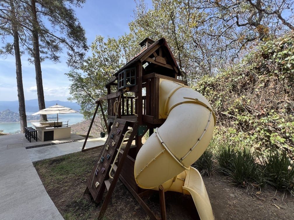 espectacular casa en venta  o renta en el santuario, valle de bravo
