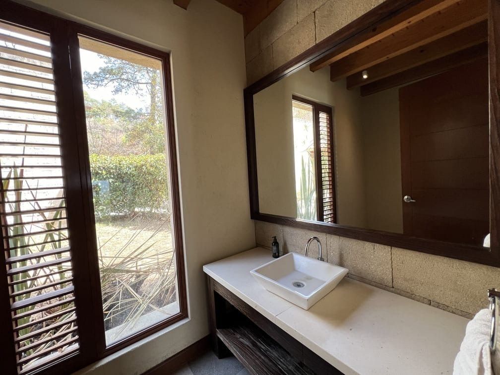 espectacular casa en venta  o renta en el santuario, valle de bravo