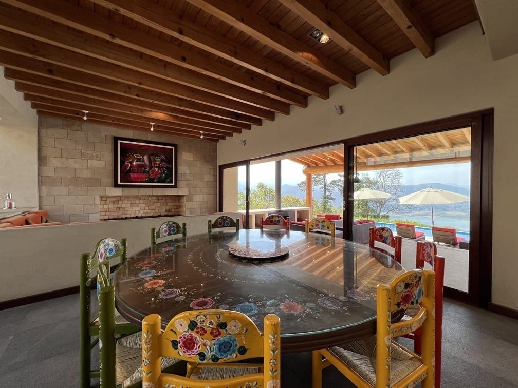 espectacular casa en venta  o renta en el santuario, valle de bravo