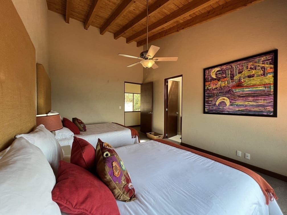 espectacular casa en venta  o renta en el santuario, valle de bravo