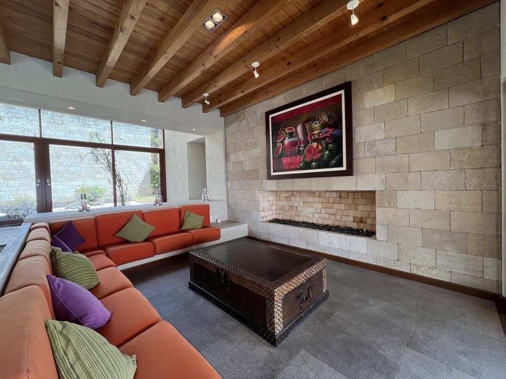 espectacular casa en venta  o renta en el santuario, valle de bravo