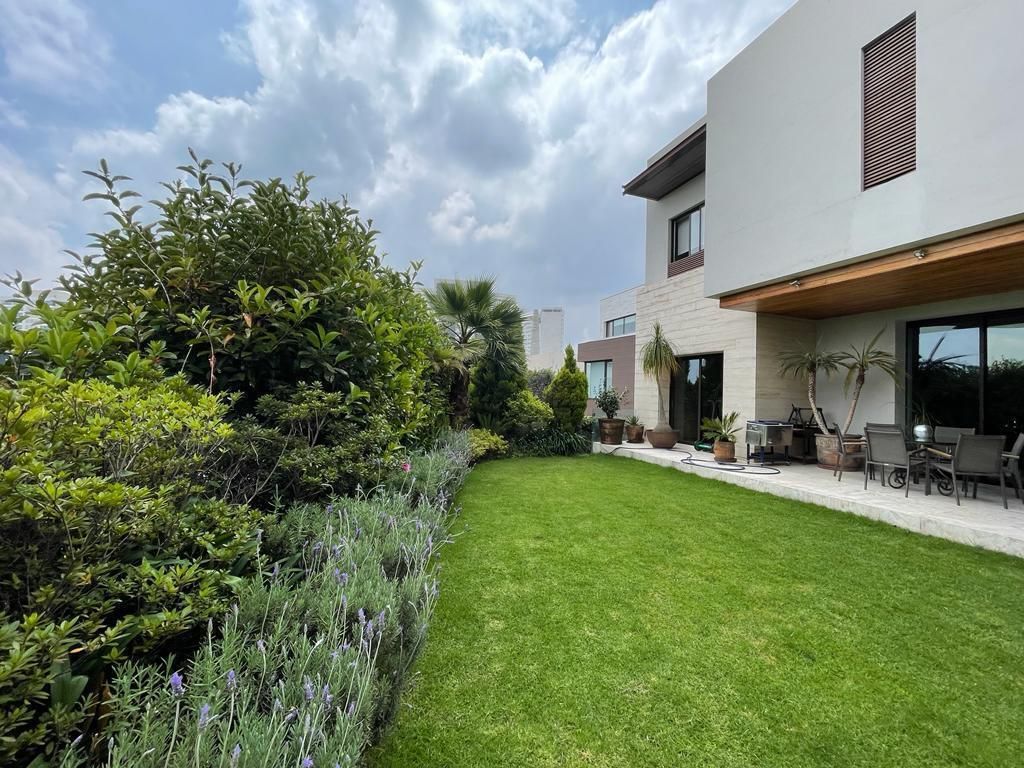 casa en venta en cumbres de santa fe