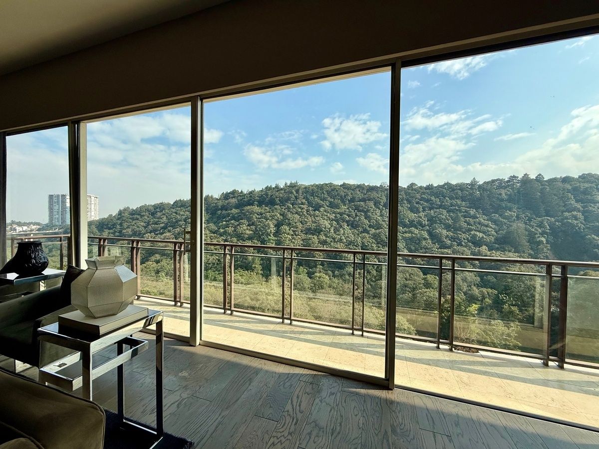 exclusivo departamento piso bajo en venta en cumbres de santa fe