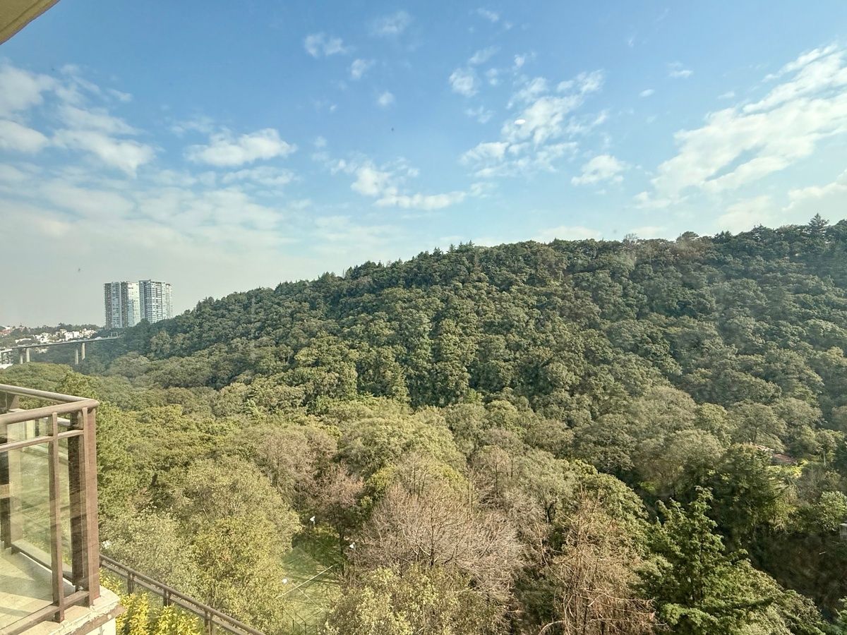 exclusivo departamento piso bajo en venta en cumbres de santa fe