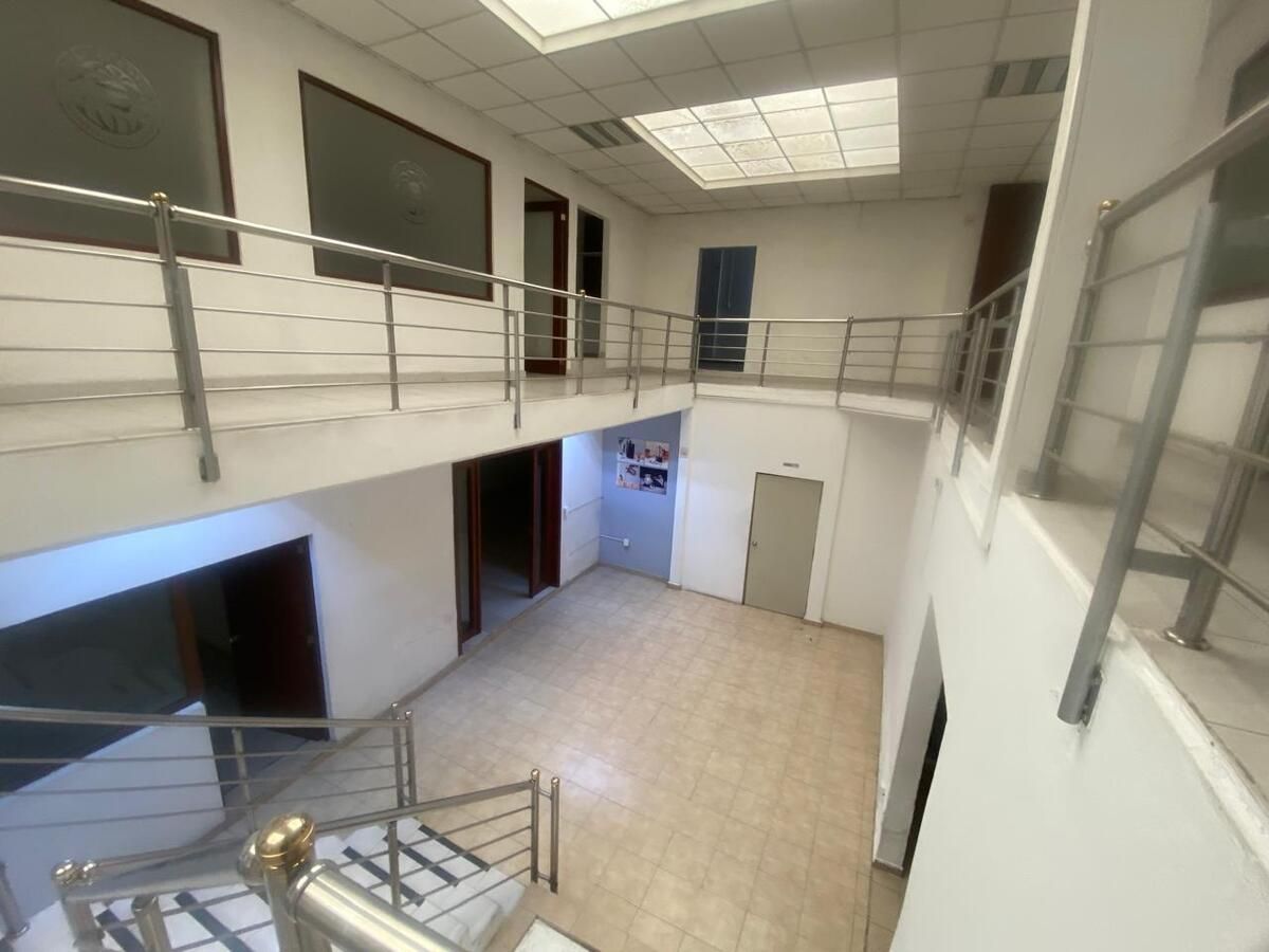 VENTA CASA/OFICINA LAGO BOLSENA