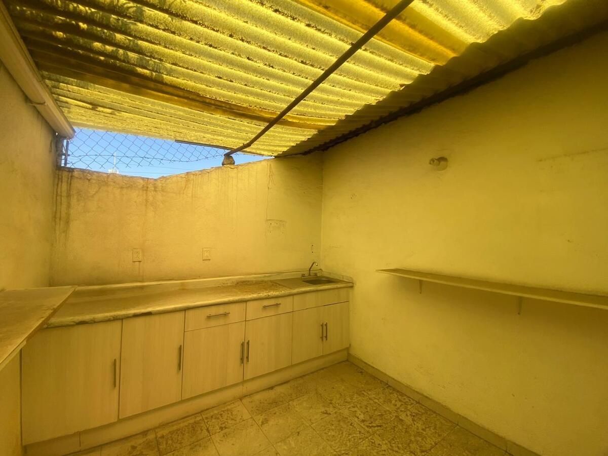VENTA CASA/OFICINA LAGO BOLSENA