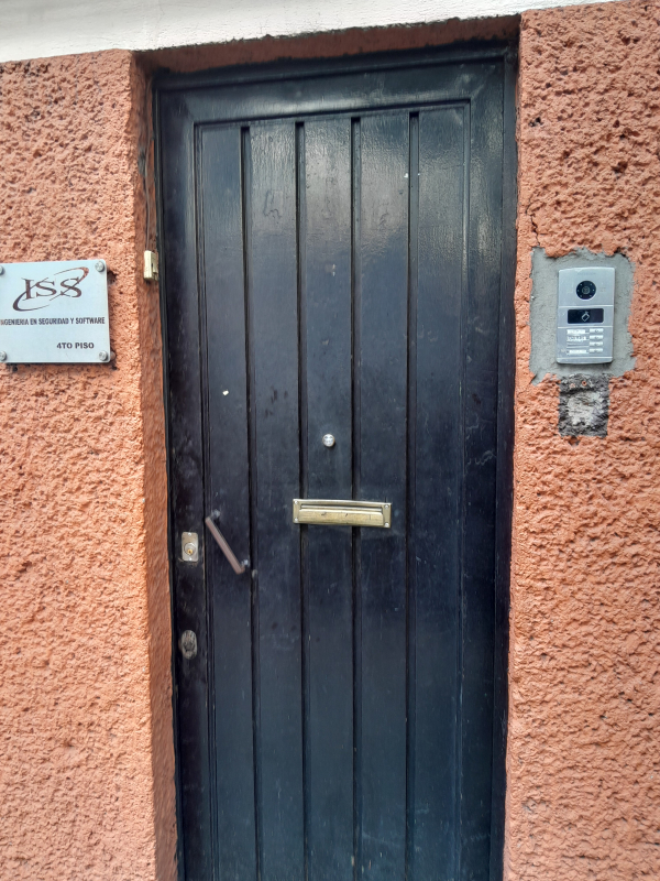 Edificio Con Bodega En Venta En Azcapotzalco.