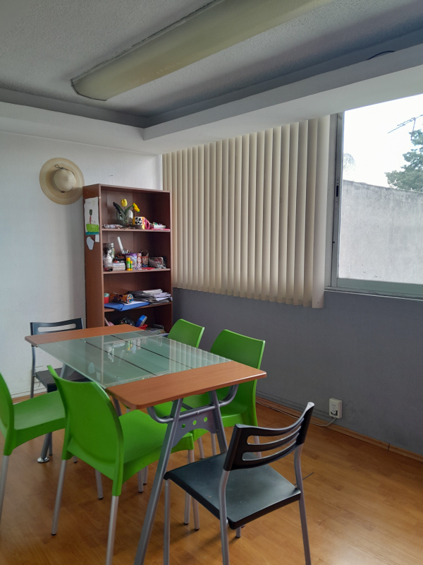 Edificio Con Bodega En Venta En Azcapotzalco.