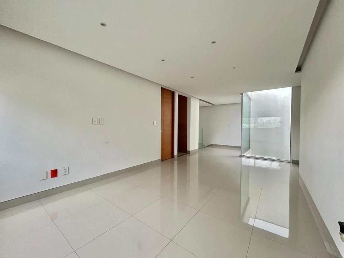 Casa en Venta en Bosque Real