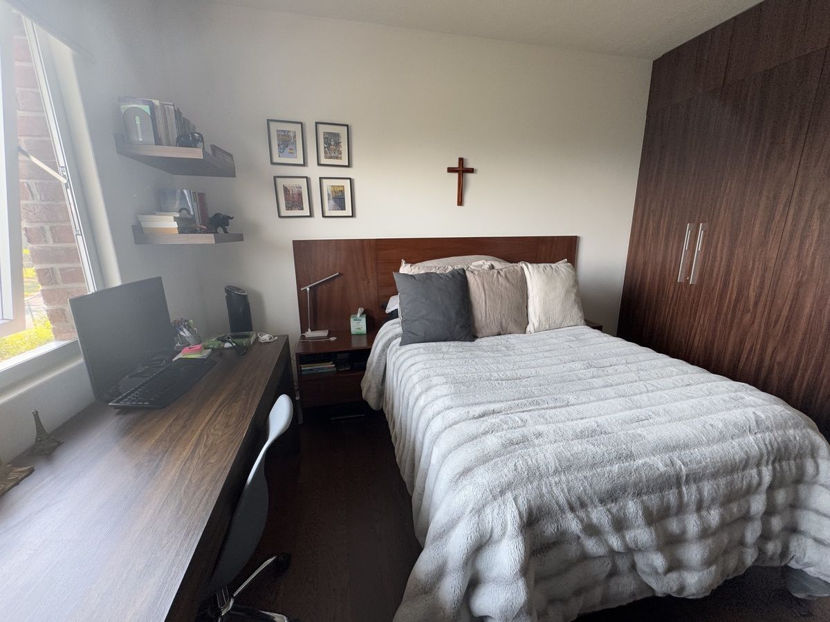 Muy buen departamento en venta, puede venderse como inversión con inquilinos.