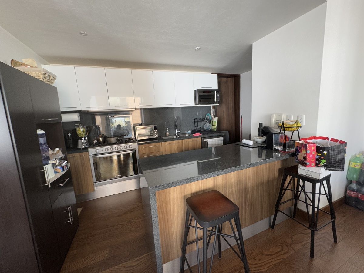 Muy buen departamento en venta, puede venderse como inversión con inquilinos.