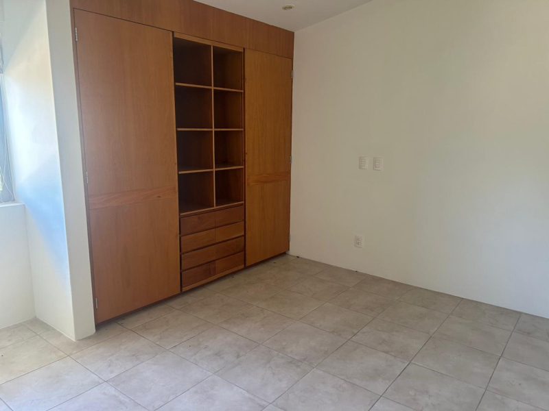 Se Renta Casa En Solares