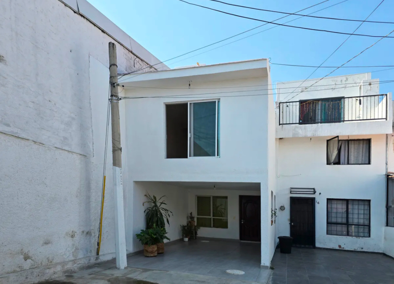 Se vende casa por el auditorio Telmex