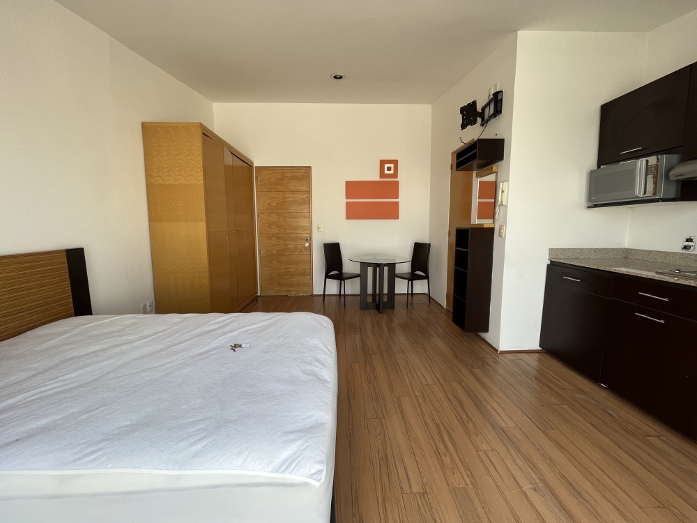 Departamento En Renta Tipo Loft Amueblado Con Balcón En Lomas Del Chamizal, Bosques De Las Lomas