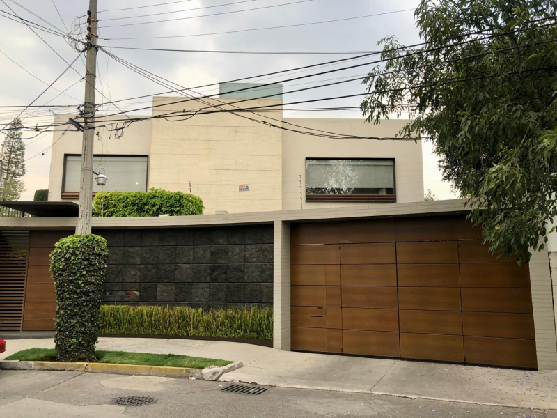 Casa En Venta En Lomas De Tecamachalco, Naucalpan De Juarez