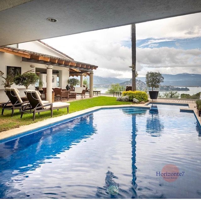 Casa En Condominio En Venta En Valle De Bravo