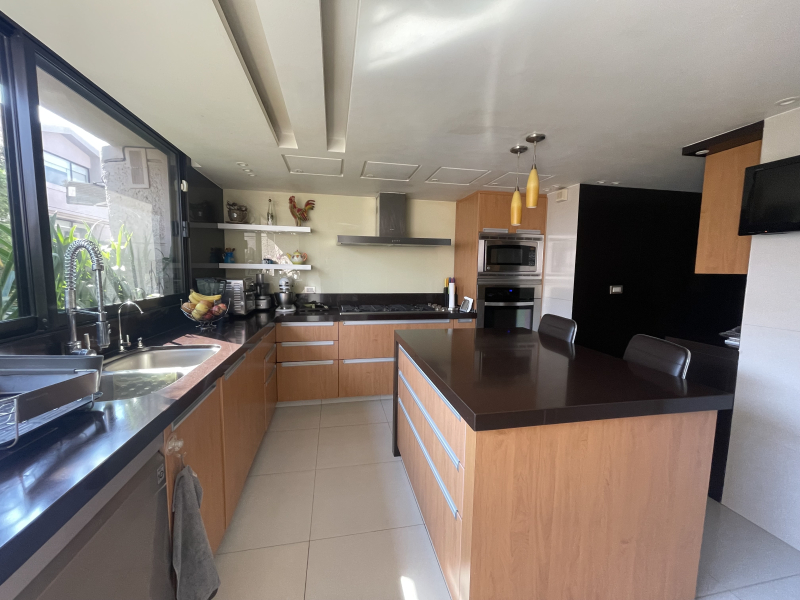 VENTA CASA INTERLOMAS EN PRIVADA PLACET  AV. CLUB DE GOLF LOMAS 