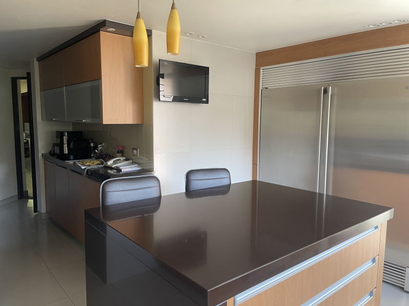 VENTA CASA INTERLOMAS EN PRIVADA PLACET  AV. CLUB DE GOLF LOMAS 