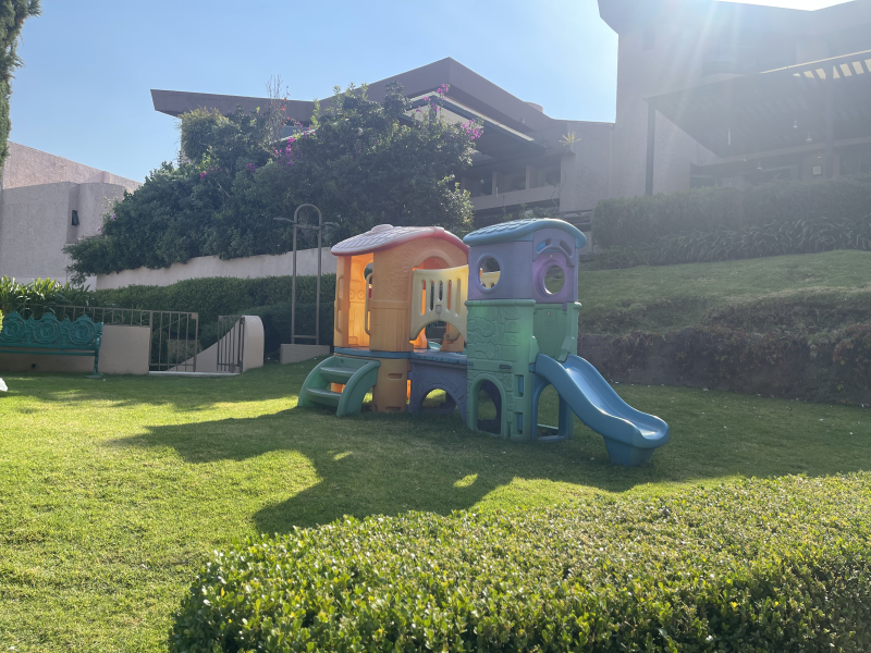 VENTA CASA INTERLOMAS EN PRIVADA PLACET  AV. CLUB DE GOLF LOMAS 