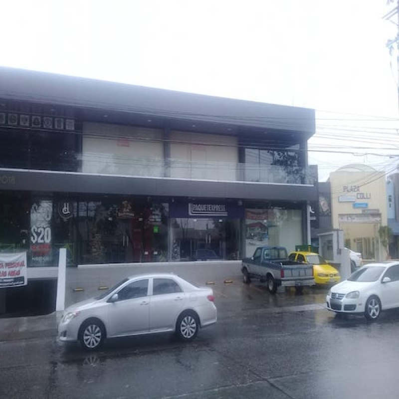 Local Comercial En Renta En El Colli Urbano