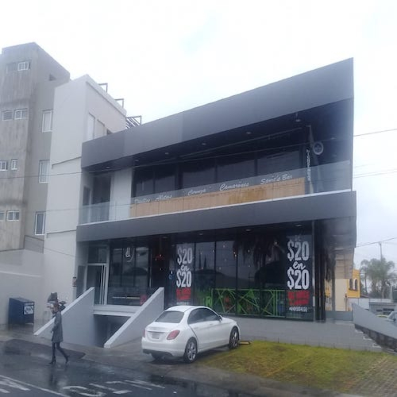 Local Comercial En Renta En El Colli Urbano