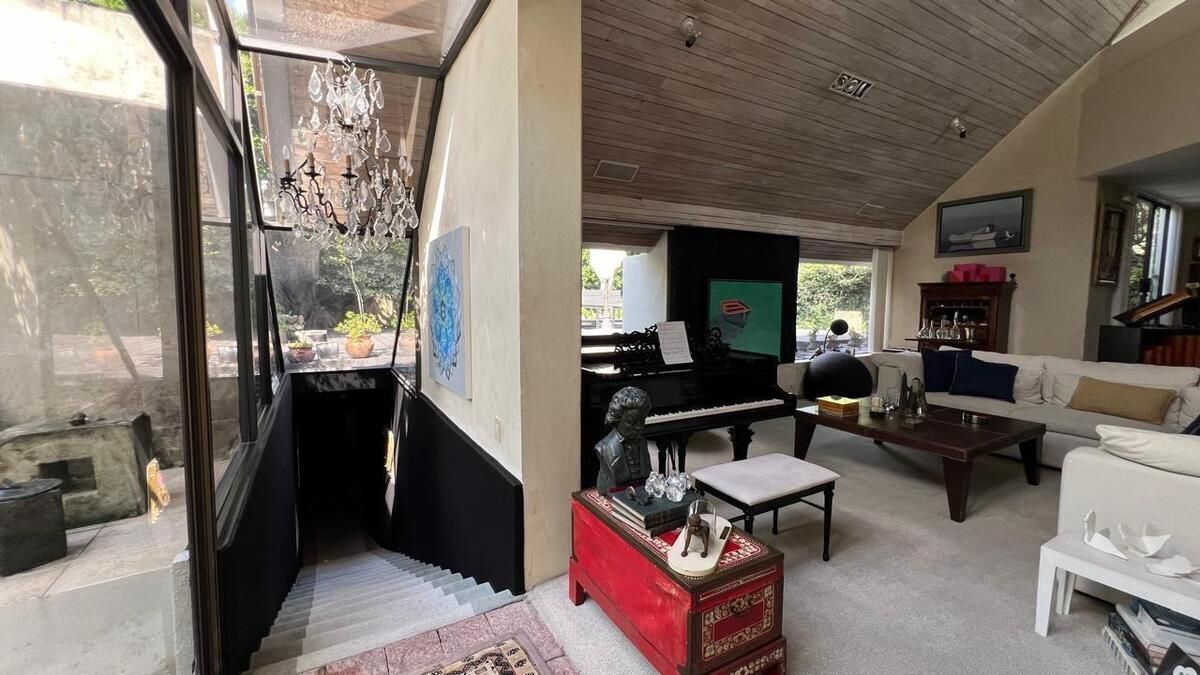 EN VENTA CASA  CON DETALLES EXCLUSIVOS , JARDÍN Y TERRAZA EN BOSQUES