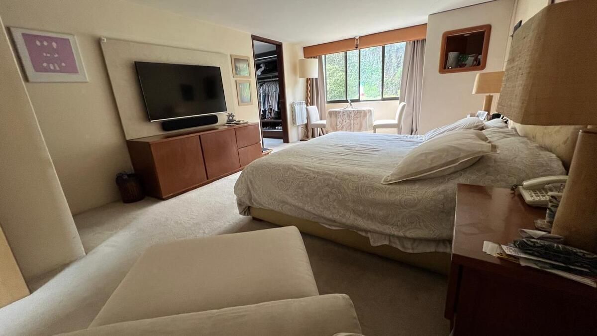 EN VENTA CASA  CON DETALLES EXCLUSIVOS , JARDÍN Y TERRAZA EN BOSQUES