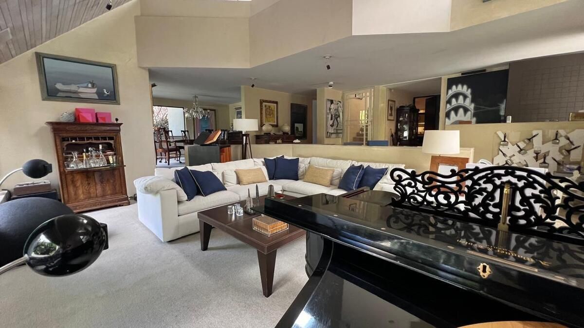 EN VENTA CASA  CON DETALLES EXCLUSIVOS , JARDÍN Y TERRAZA EN BOSQUES