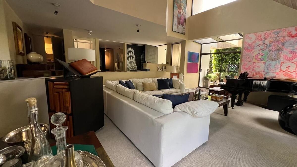 EN VENTA CASA  CON DETALLES EXCLUSIVOS , JARDÍN Y TERRAZA EN BOSQUES