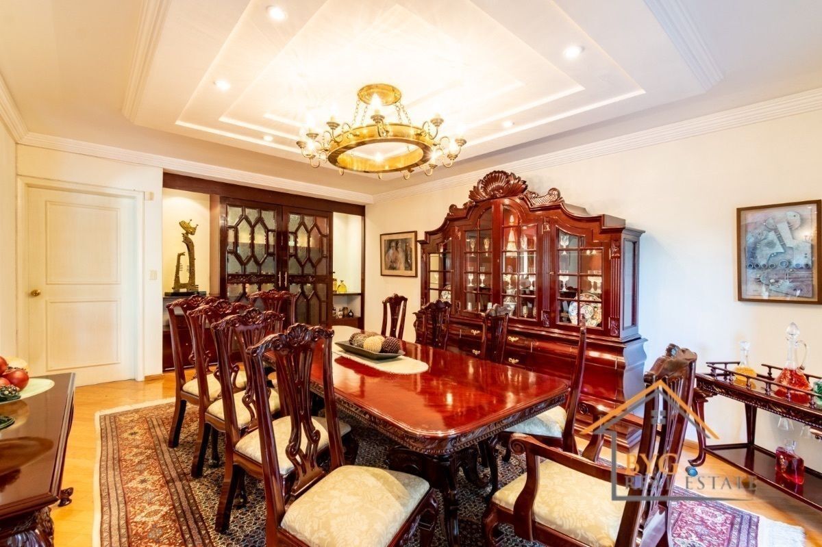 EN VENTA HERMOSA CASA EN TECAMACHALCO