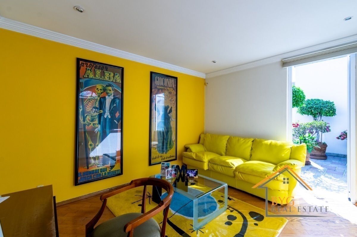 EN VENTA HERMOSA CASA EN TECAMACHALCO
