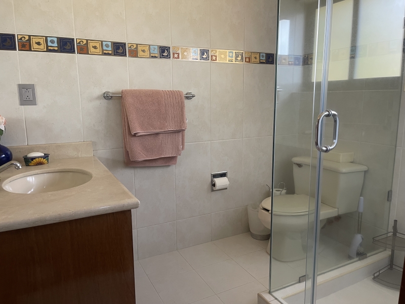 VENTA CASA - BOSQUE DEL LAGO - HERRADURA