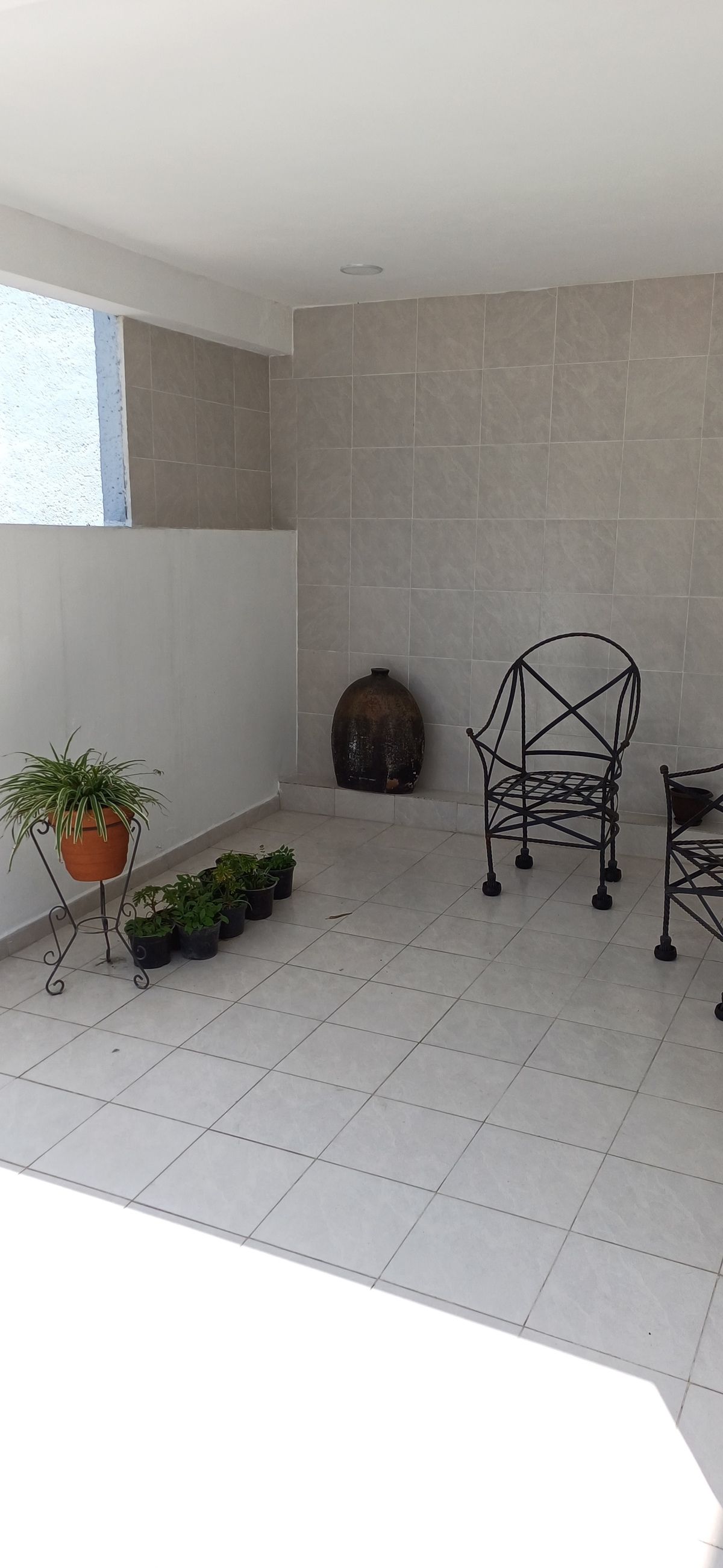 vendo casa en satelite recien remodelada