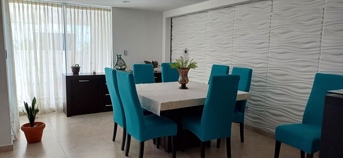 vendo casa en satelite recien remodelada