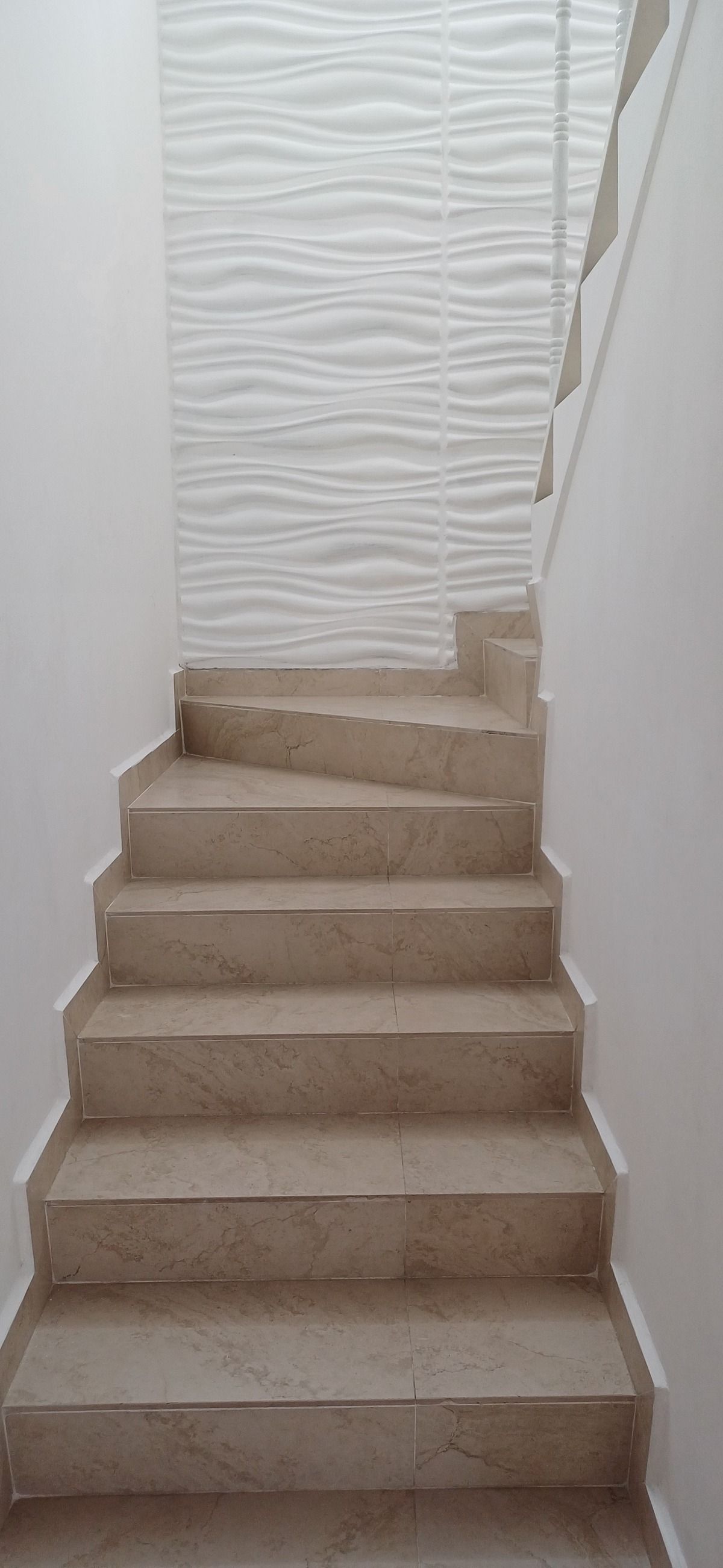 vendo casa en satelite recien remodelada