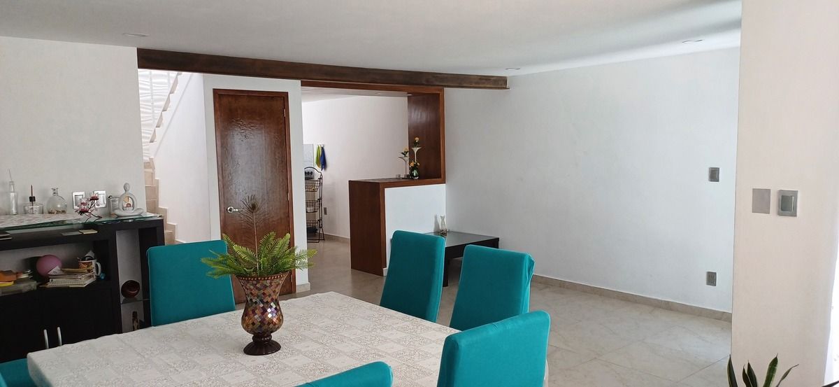 vendo casa en satelite recien remodelada