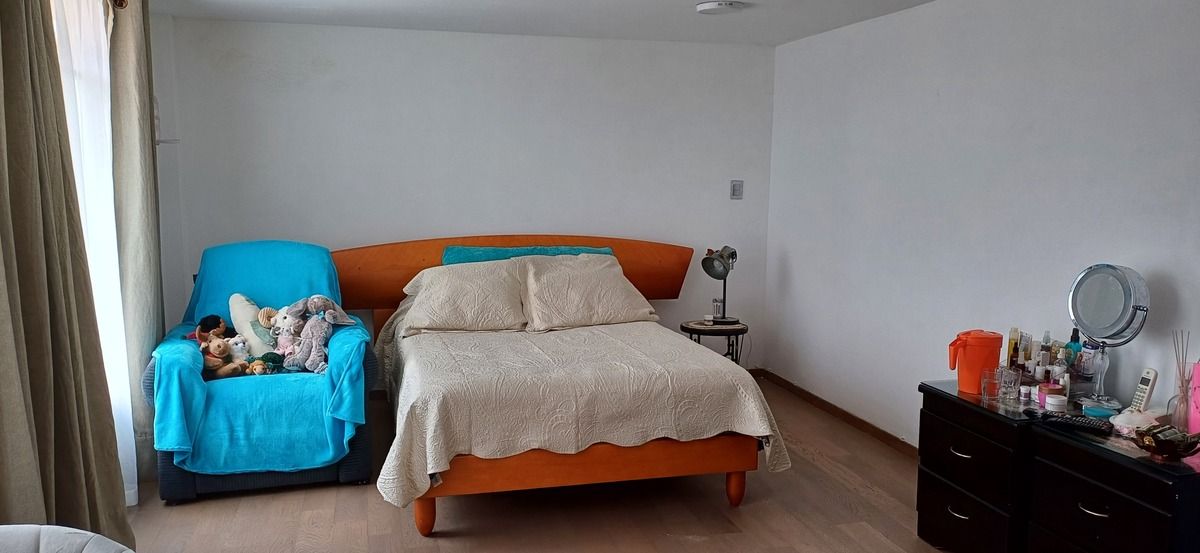 vendo casa en satelite recien remodelada
