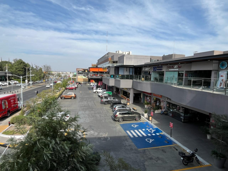 Local Comercial En Renta En Fraccionamiento Valle Real