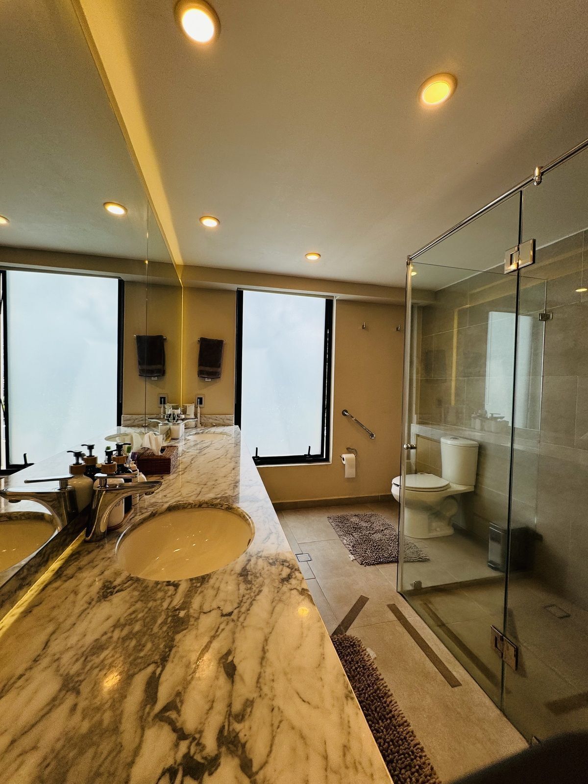 Excelente casa con muy buena ubicación